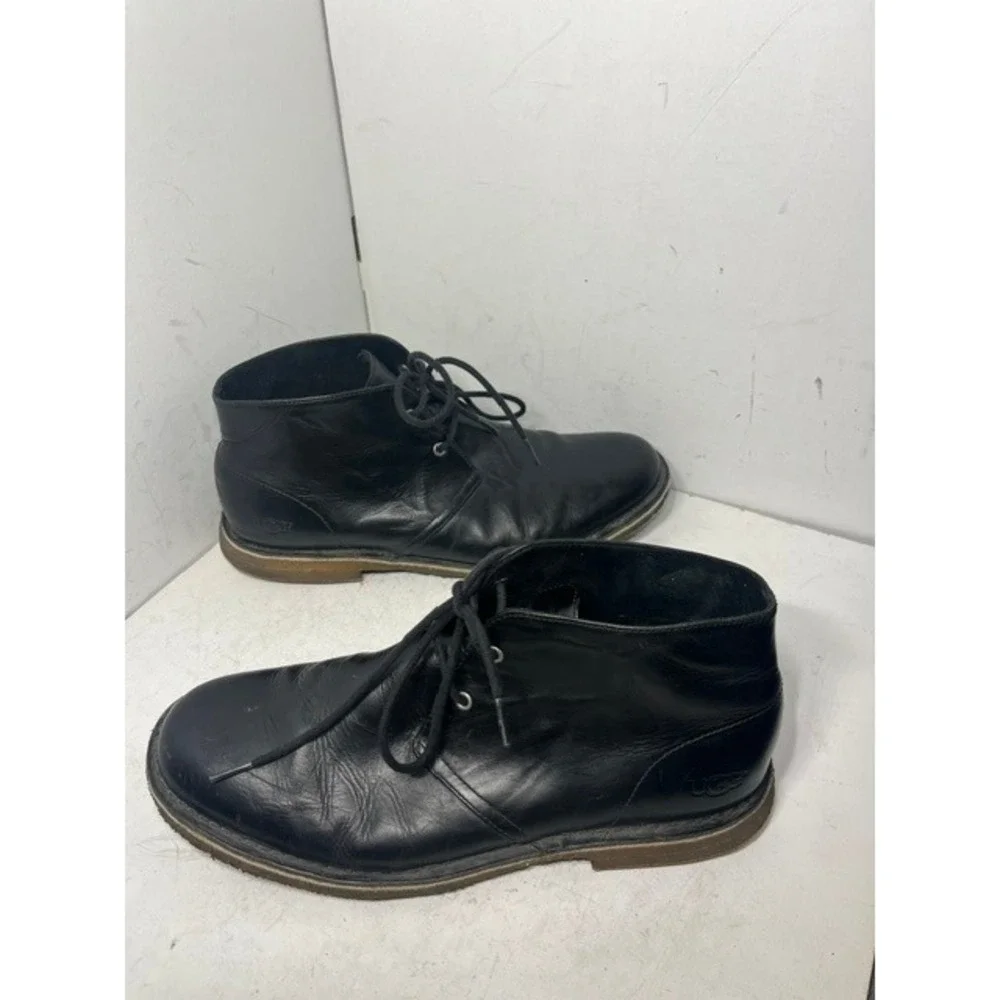UGG Australia Leighton Black Leather Chukka Desert Boots Mens 11 S/N 3275